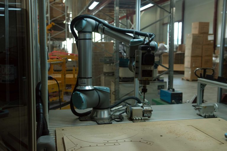 robot poz[ site
